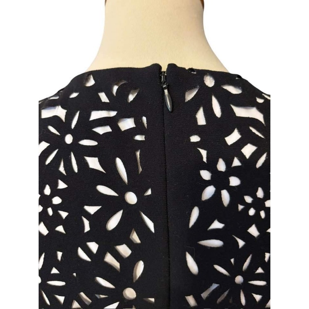 Sleeveless Black Dress Floral Laser Cut. Cocktail Wedding Guest Elegant SZ 8 - Picture 4 of 14
